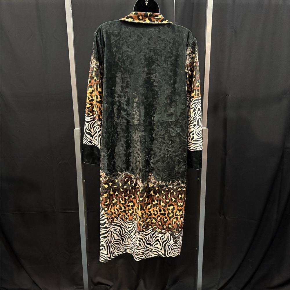 Lily Black and Animal Print Velvet Cardigan - Picture 5 of 5